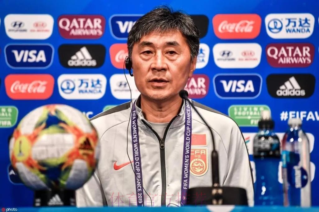 玫瑰再绽放 | 战南非! 贾秀全:我深信我的队员 玫瑰再绽放 | 战南非! 贾秀全:我深信我的队员