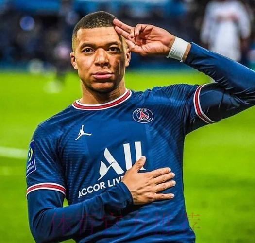 六台:姆巴佩随行人员感觉巴黎想要玷污球员形象